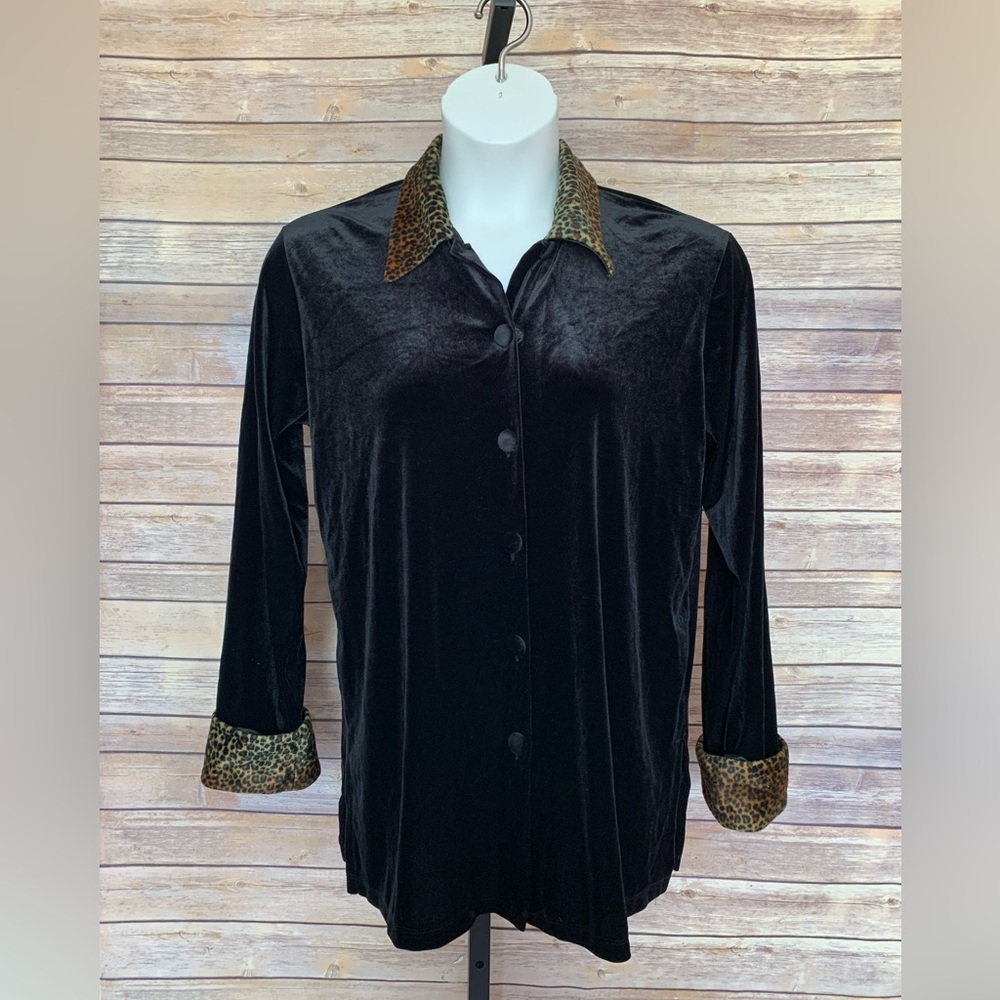 Impressions Lifestyles Velvet Leopard Trim Shirt - Size Large
